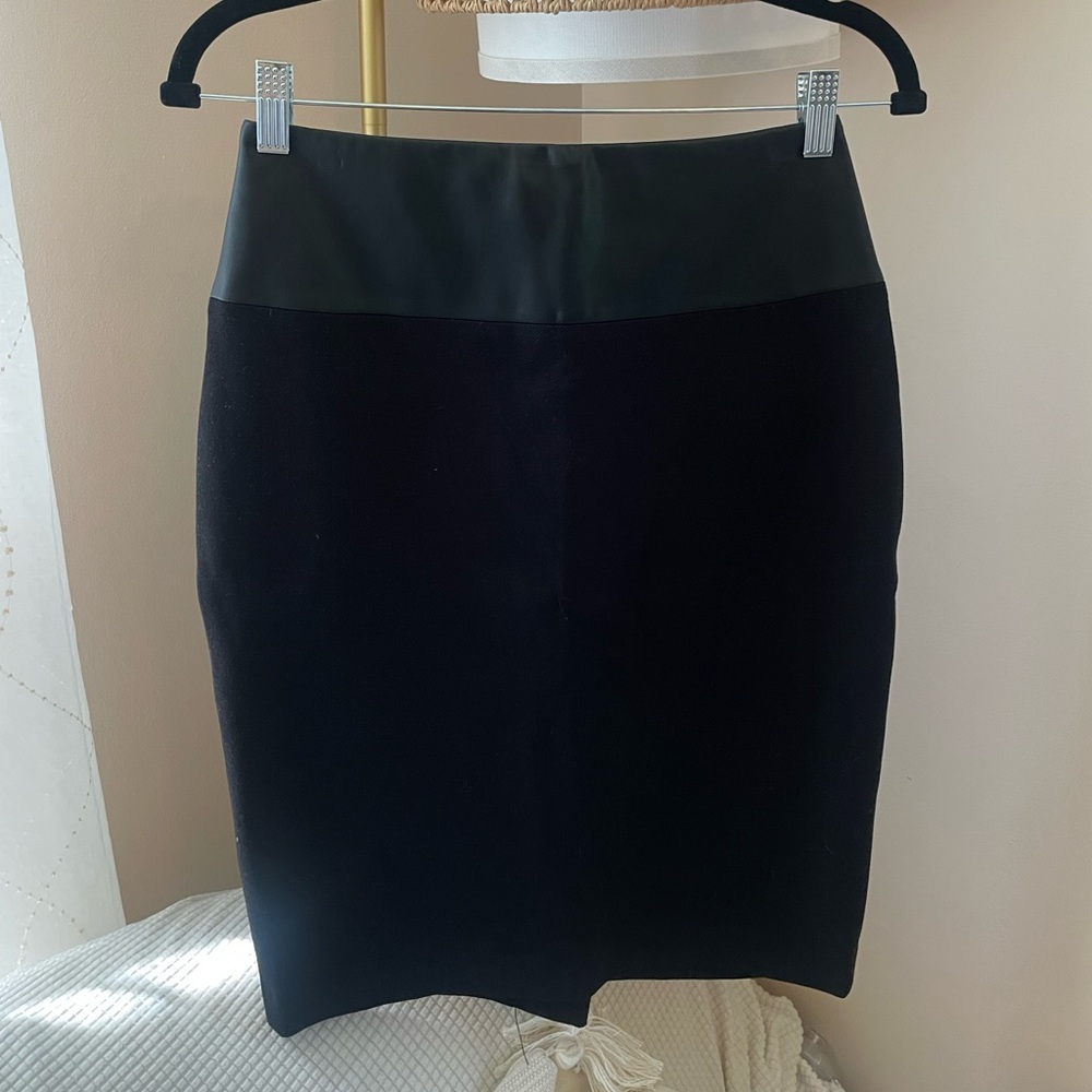 Calvin Klein Black Pencil Skirt Knee-Length Workwear